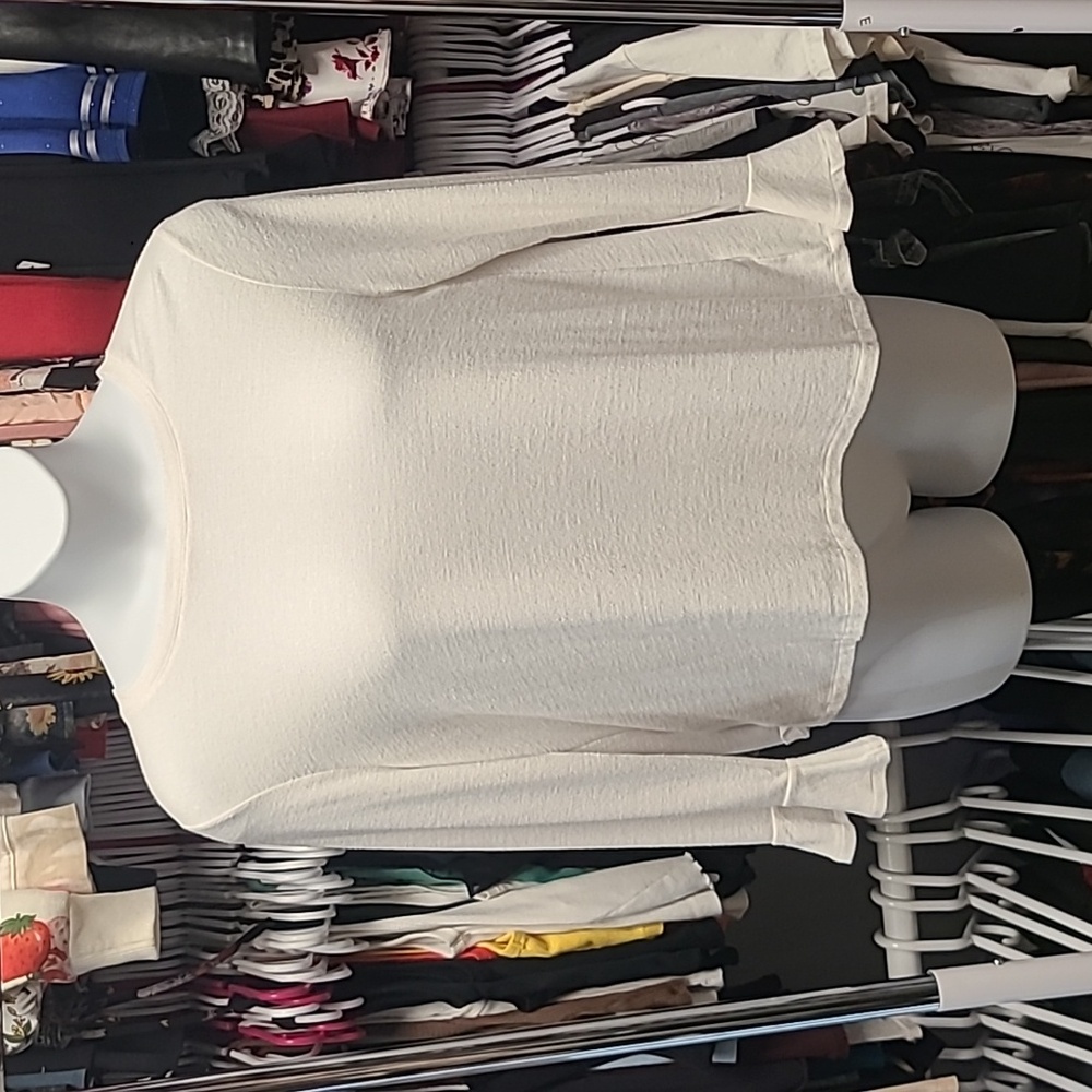 GAP Classic White Long Sleeve Top